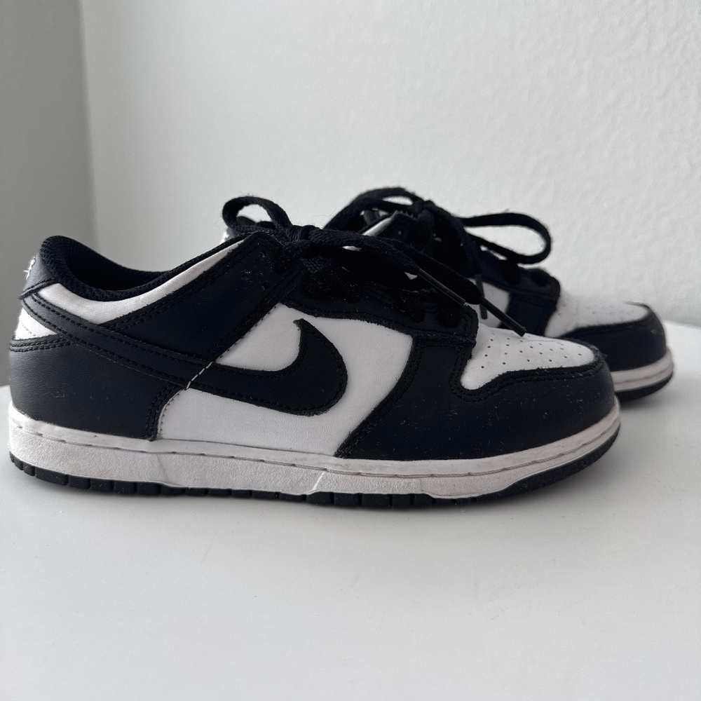 Nike Panda Dunks